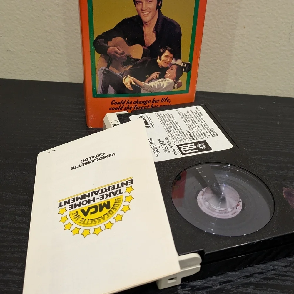 MCA VHS  with Orange and Green Cover Elvis Presley Change Of Habit - Picture 6 of 6